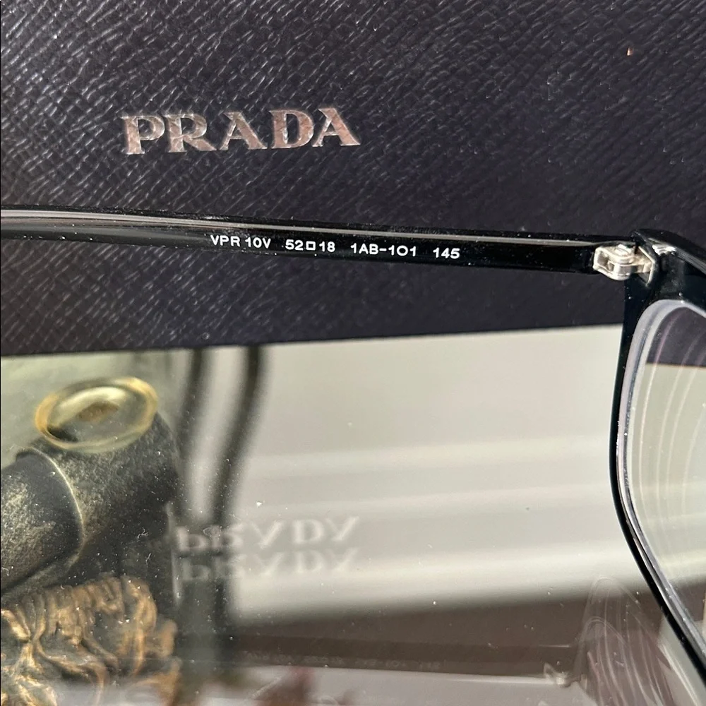 Prada Frames - Picture 4 of 7